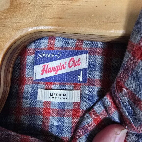 Johnnie o Hangin Out Button-Down Flannel Shirt Medium Long Sleeve Gray Red Plaid - Picture 8 of 9
